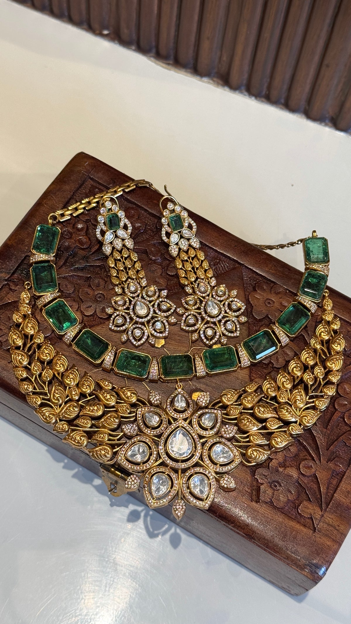 Miraya Gold Necklace Set