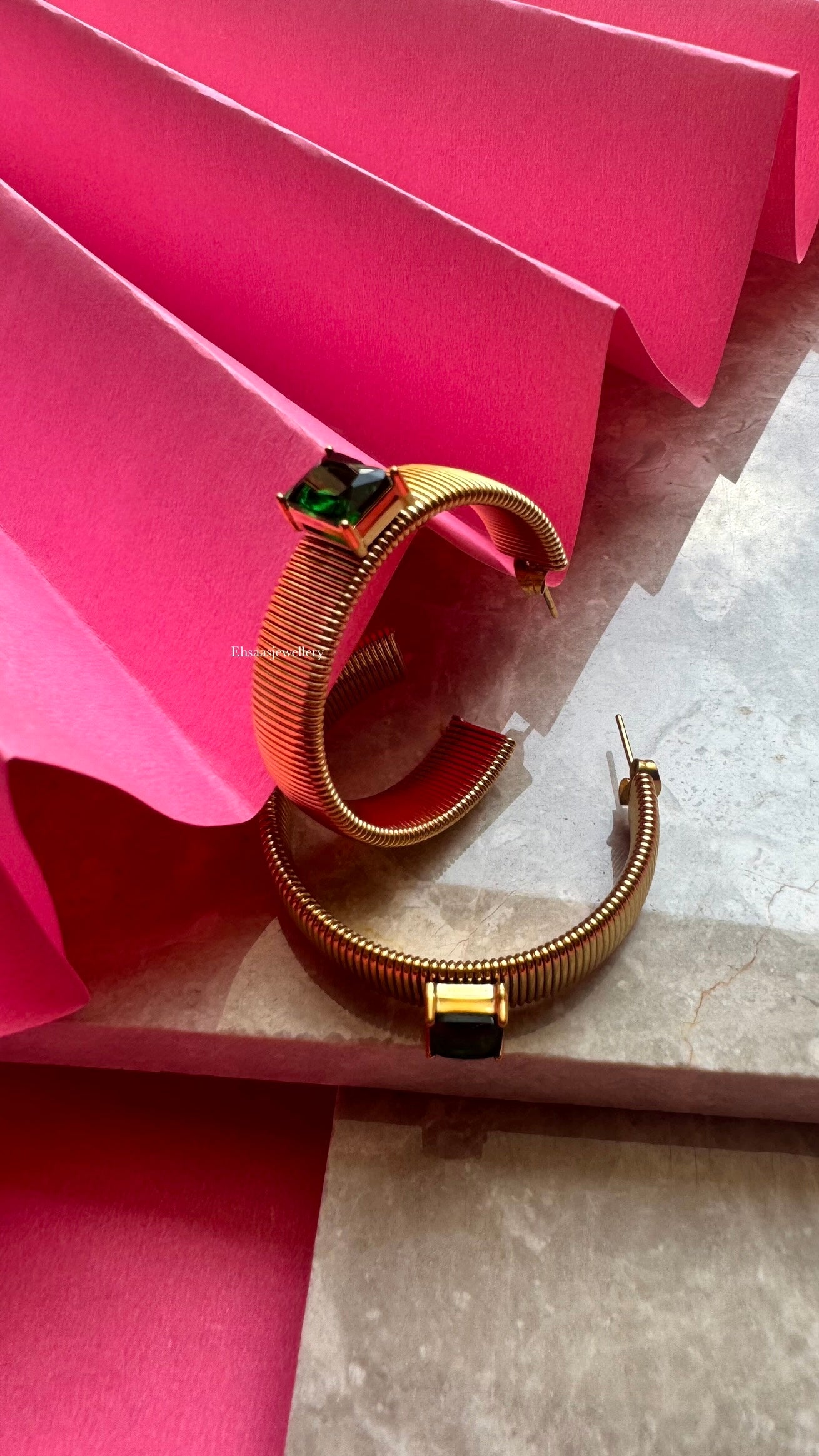 Elara Hoops
