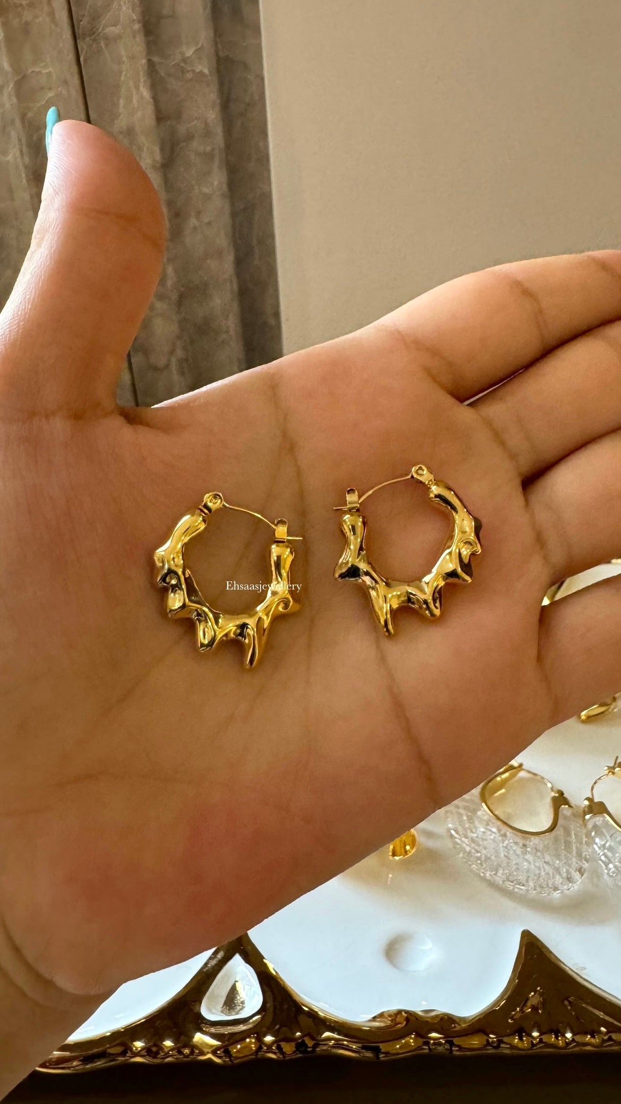 Maria Hoops