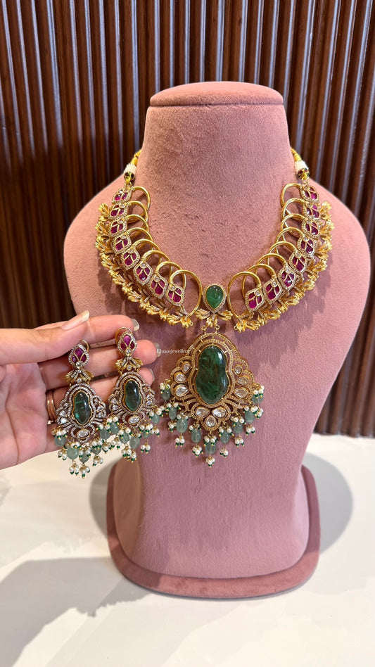 Noor-e-Nayaab Necklace Set
