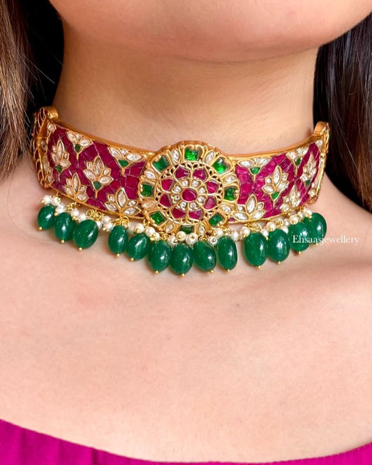 Swara Necklace With Earrings