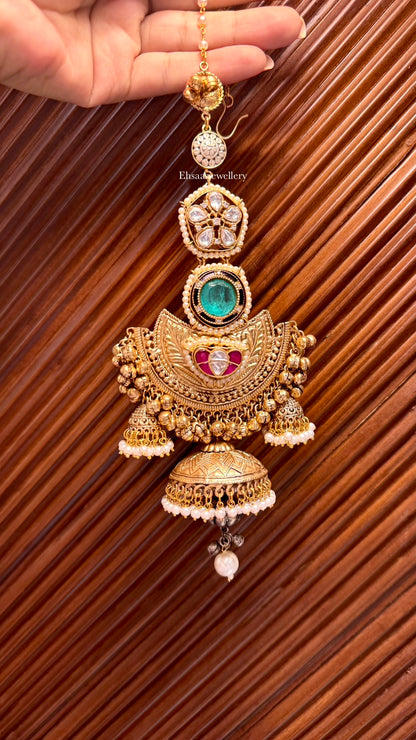 Suhana Jhumkis With Kaanchain