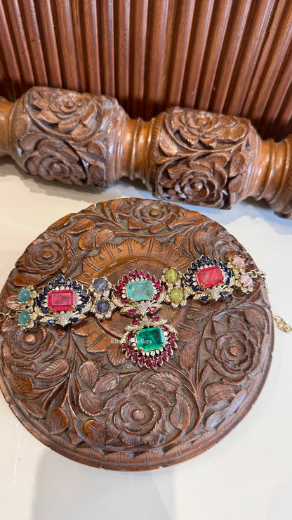 Hayat Necklace With Earrings