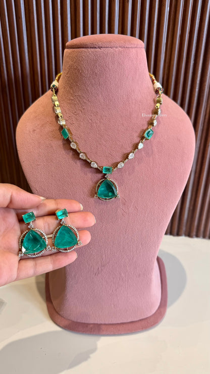 Sanam Necklace Set