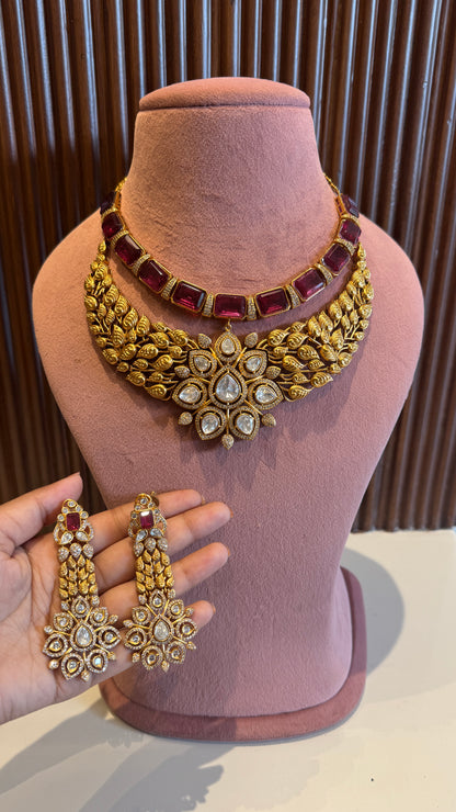 Miraya Gold Necklace Set