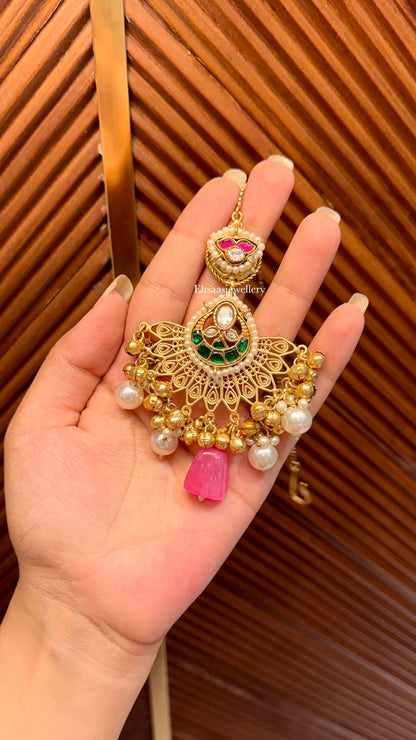 Gulabari Maangtika