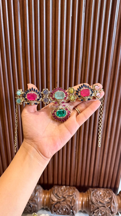 Hayat Necklace With Earrings