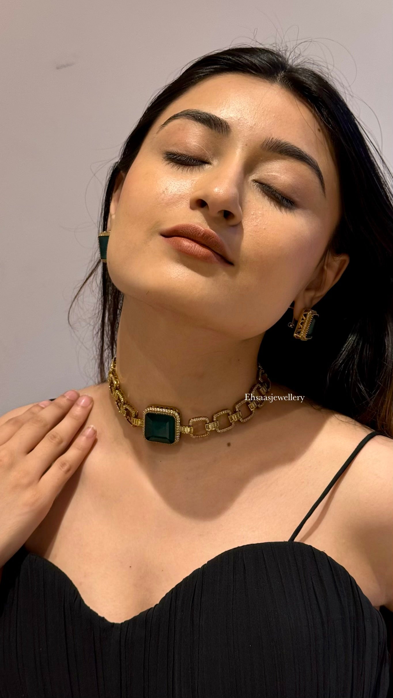 Raya Choker