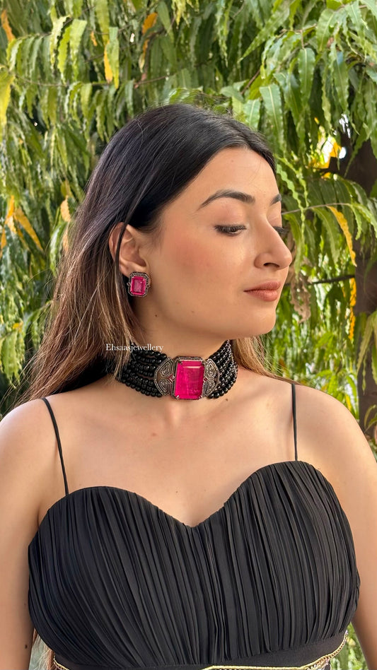 Noorika Necklace Set