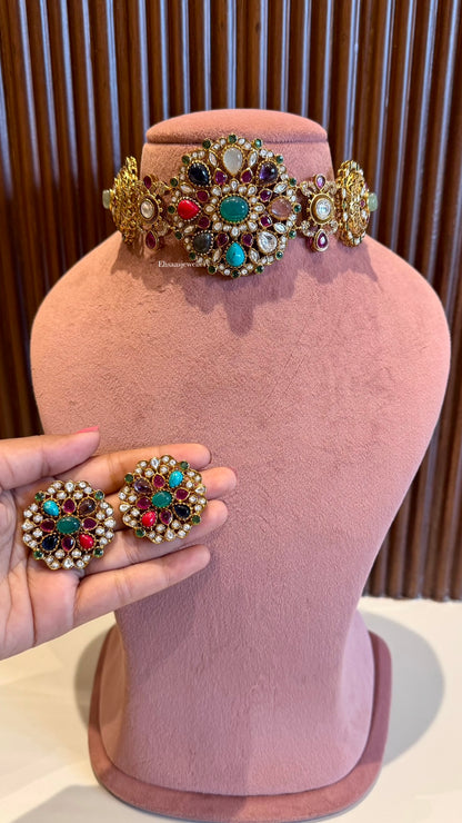Mannat Zameston Necklace Set