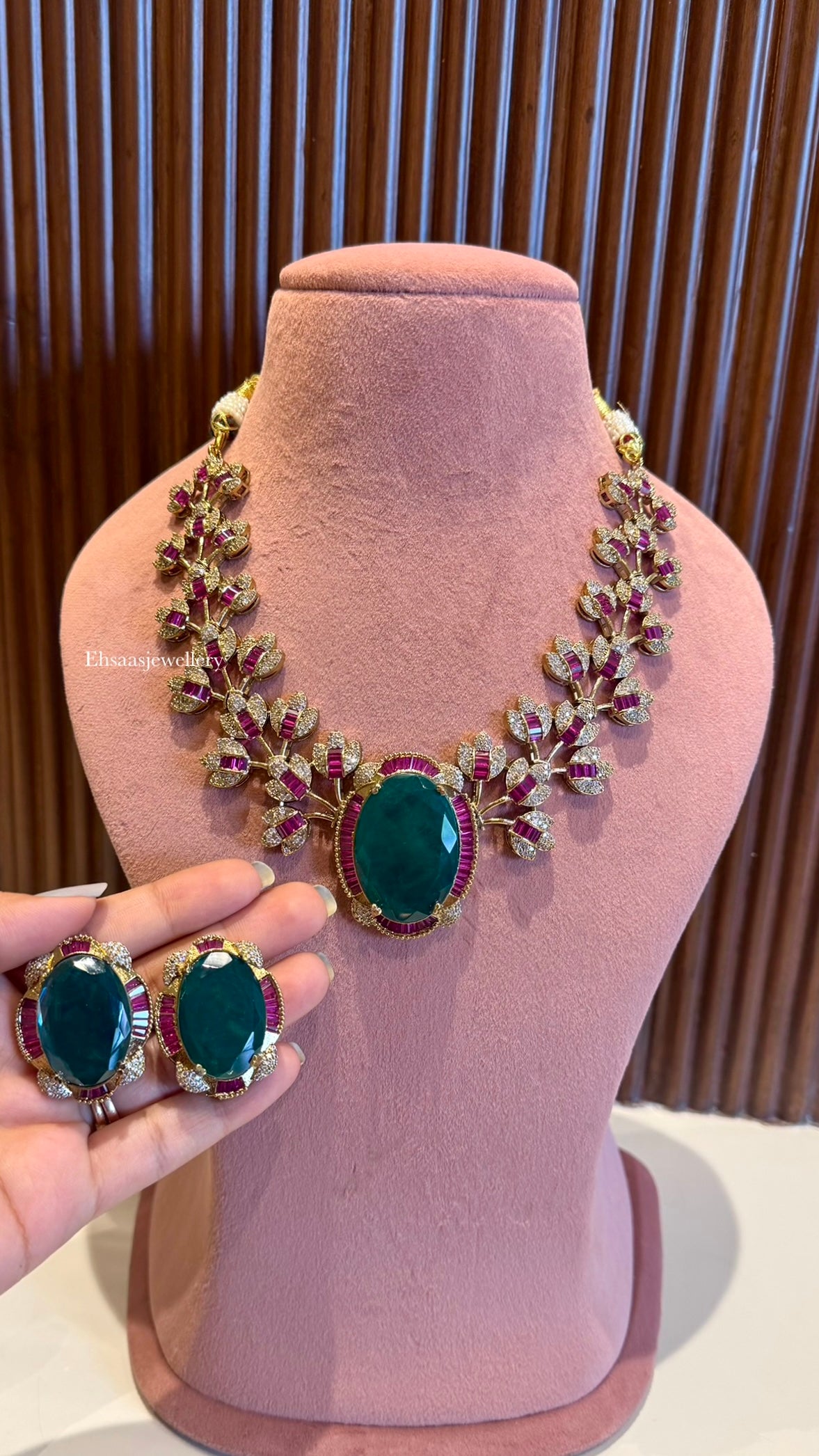 Paisley Necklace Set
