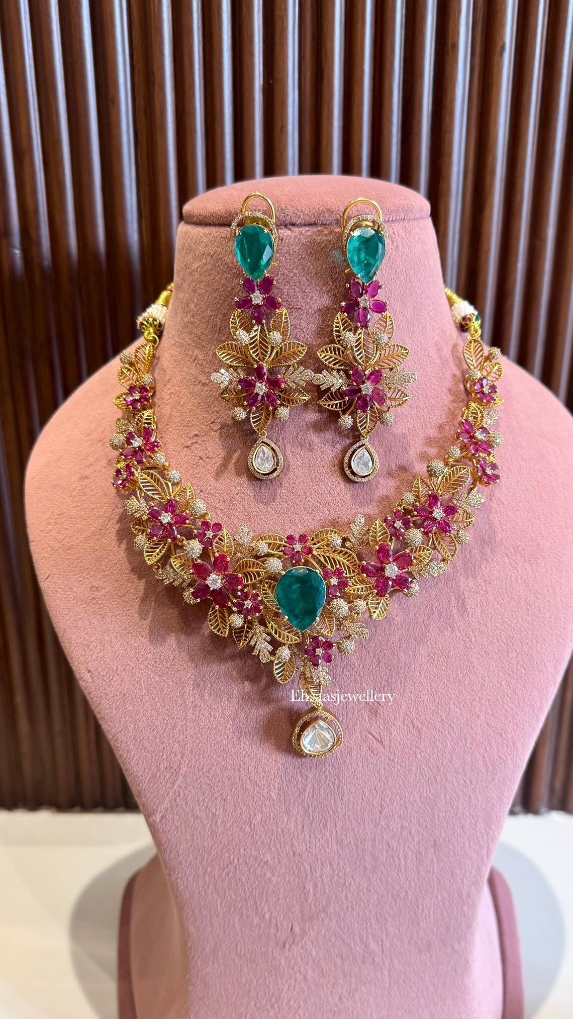 Amogh Necklace