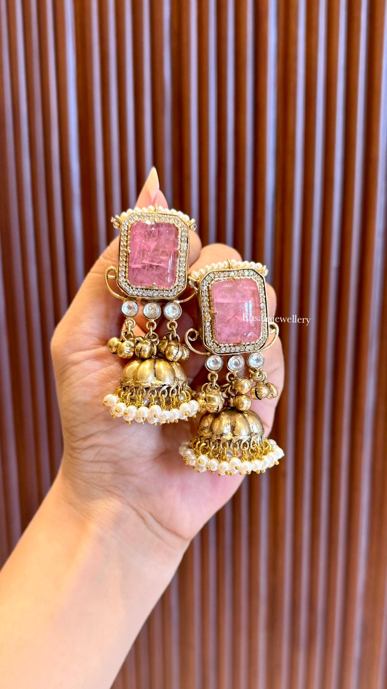 Mehreen Jhumkis