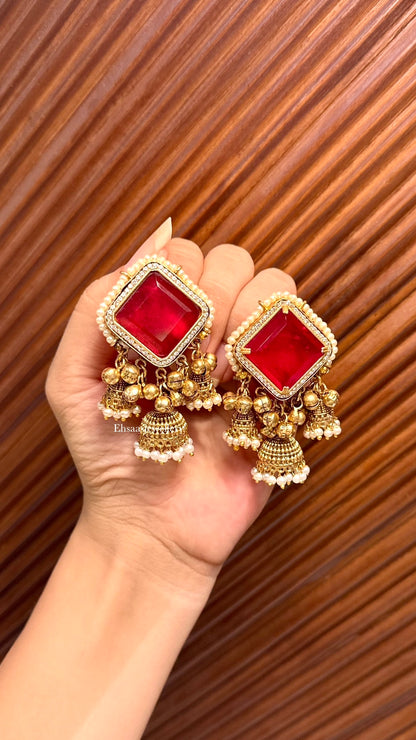 Aratrika Jhumkis