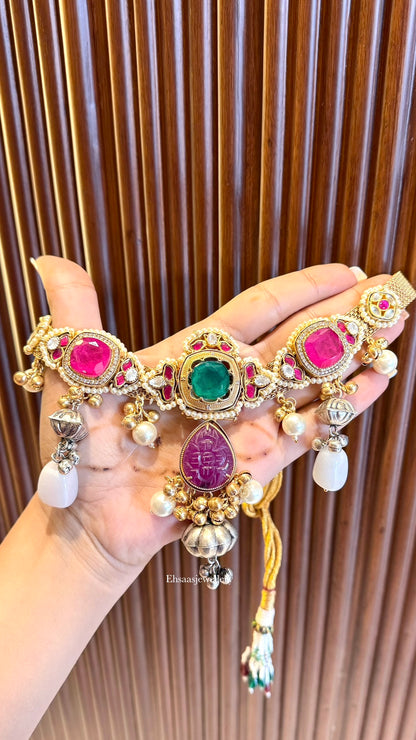 Aayat Choker