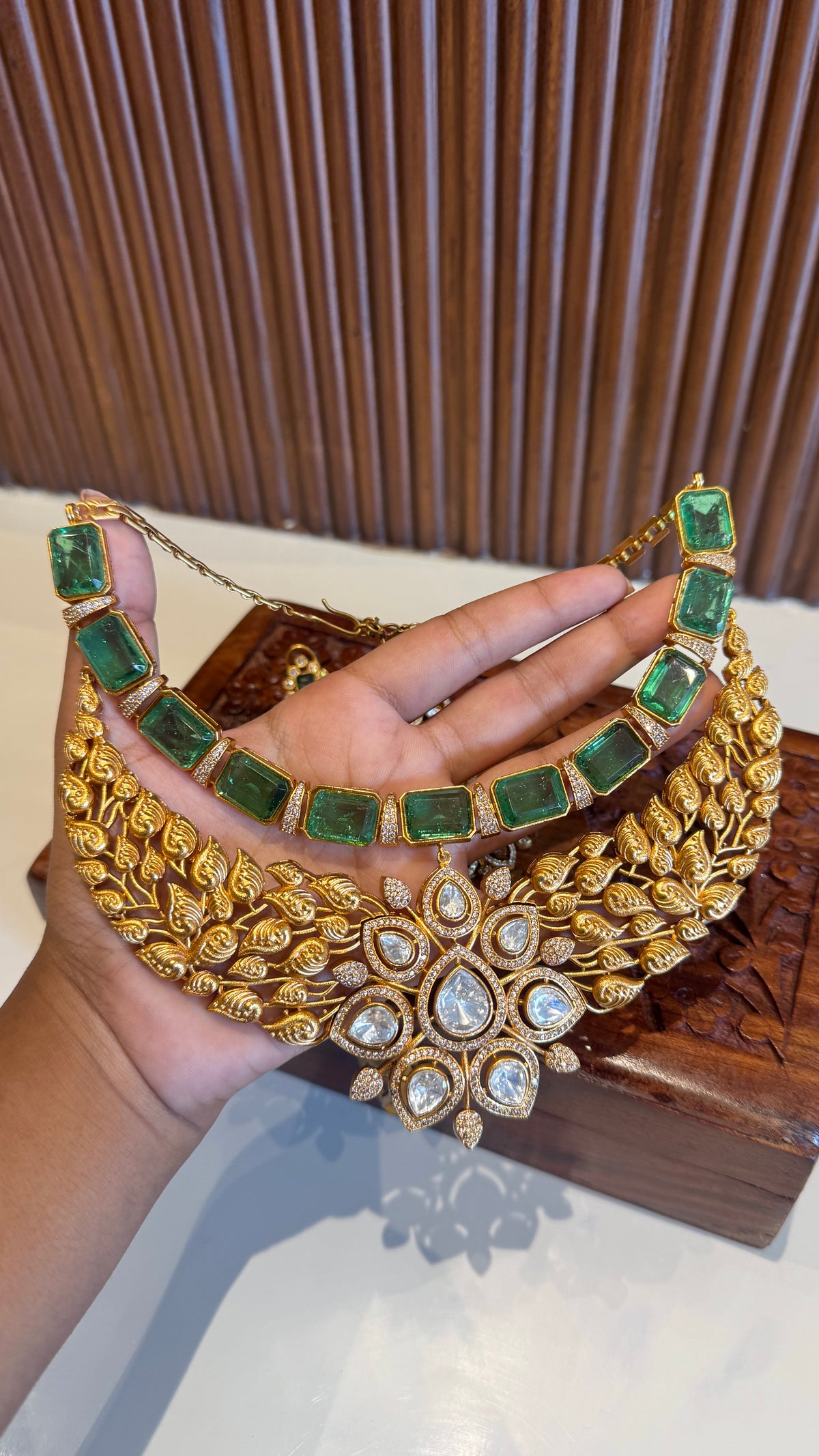 Miraya Gold Necklace Set