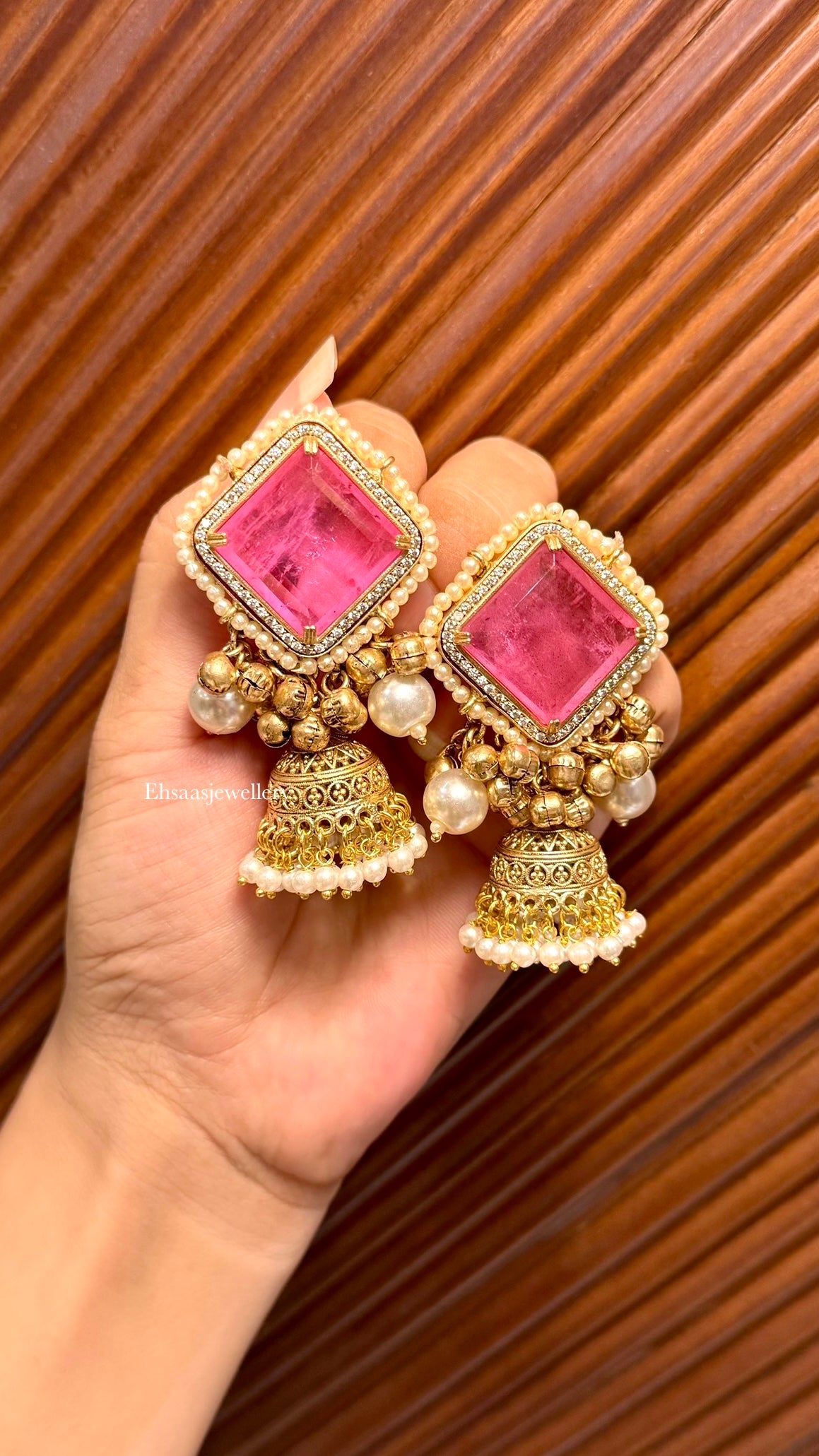 Kesarika Jhumkis