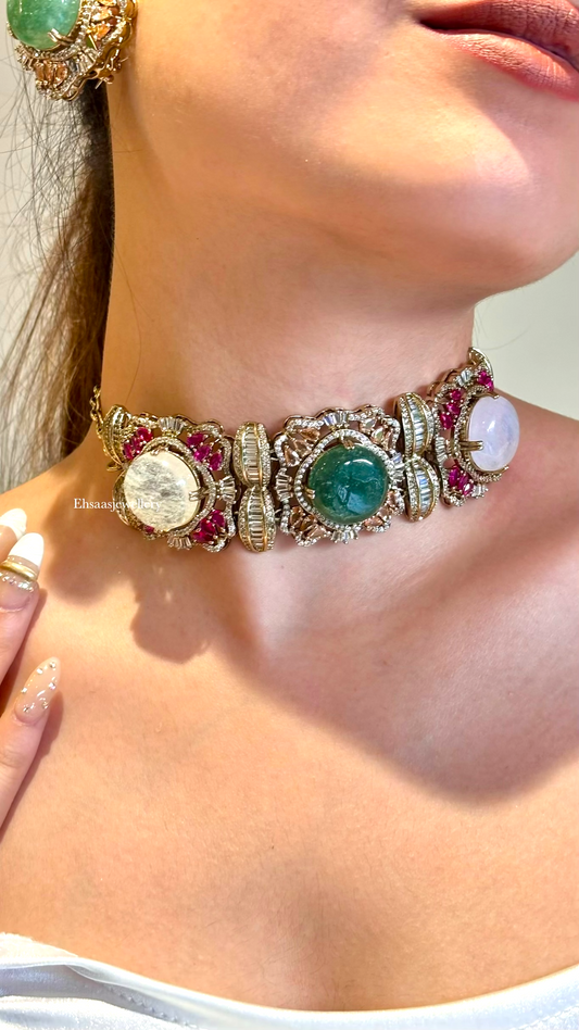 Aneesha Necklace Set