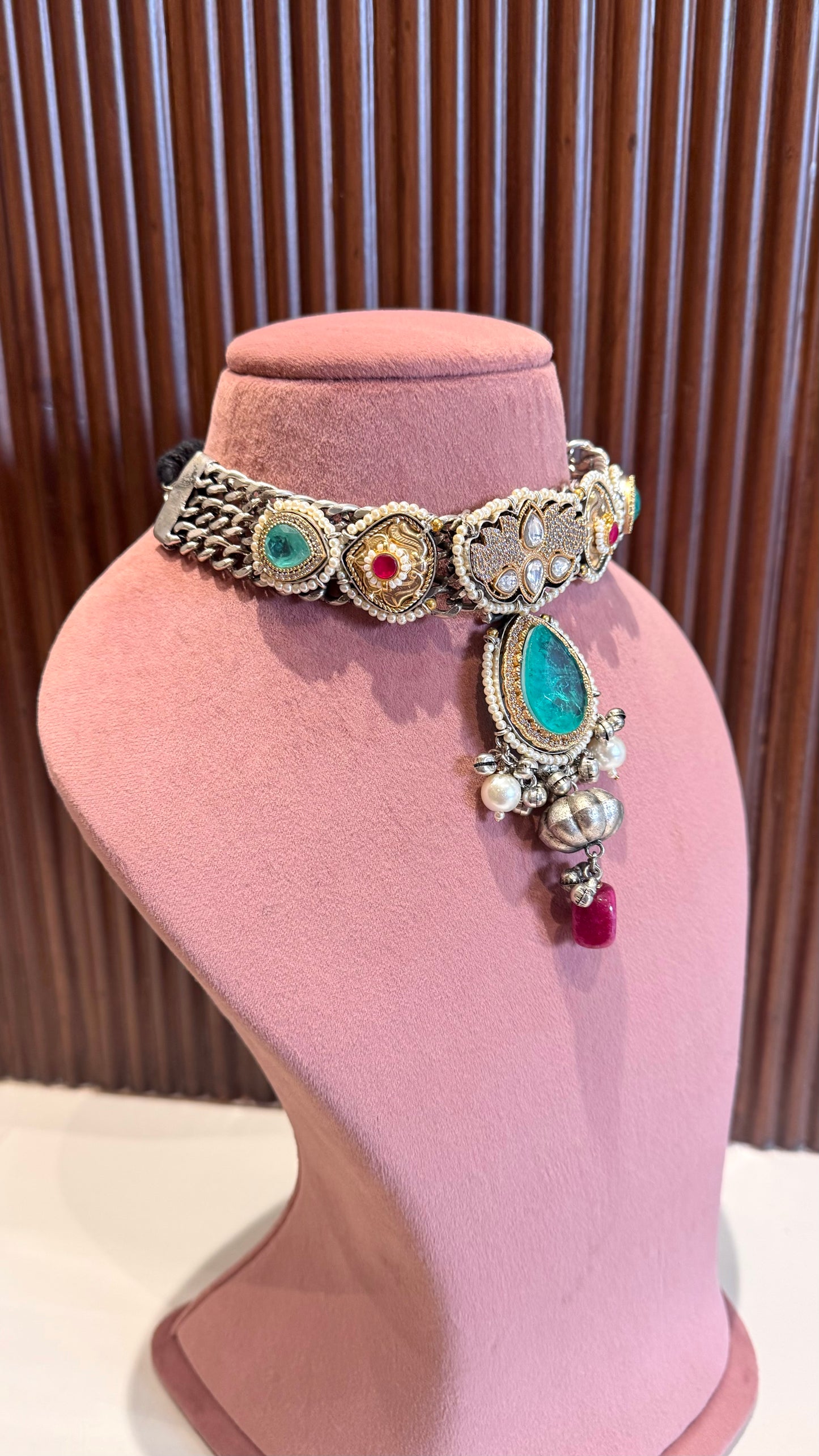 Rang-e-Ishq Necklace Set