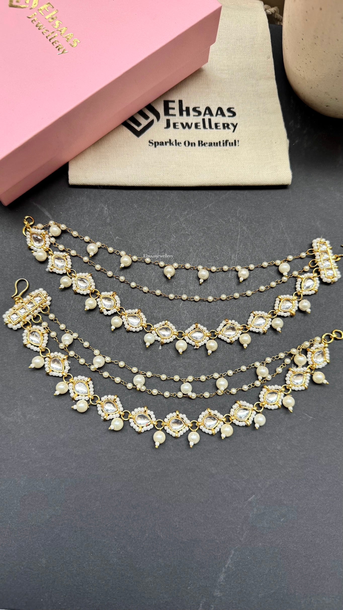 Urvashi Earchain