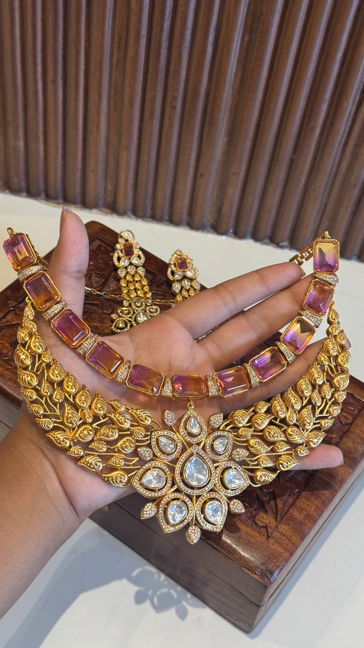 Miraya Gold Necklace Set