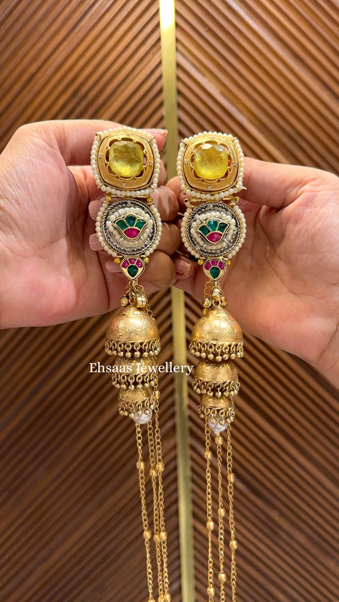 Leheriya Earrings with Necklace 1.0
