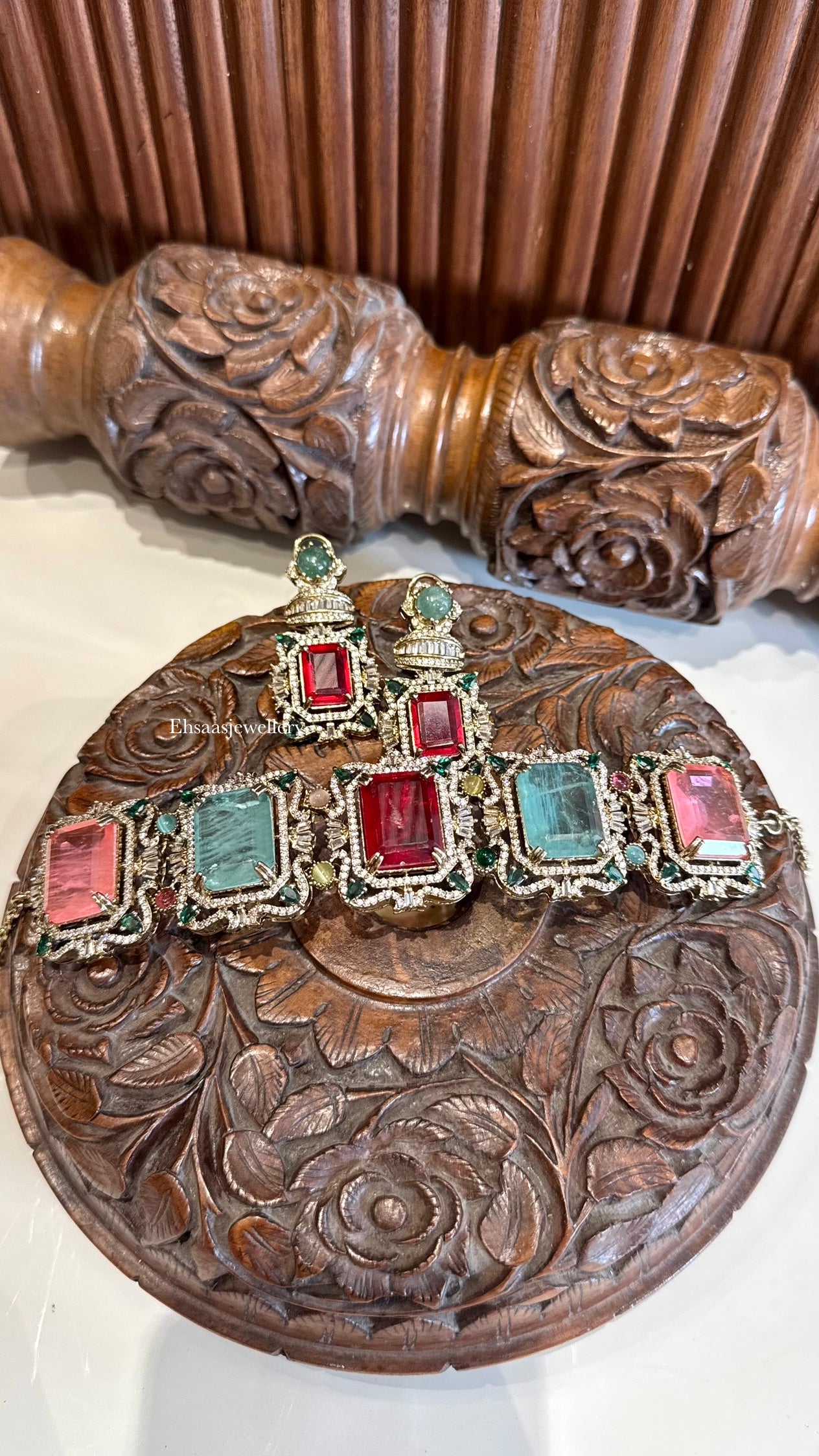 Esra Necklace with Earrings