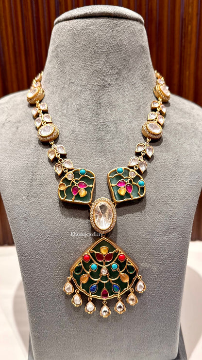 Aparna Necklace with Earrings