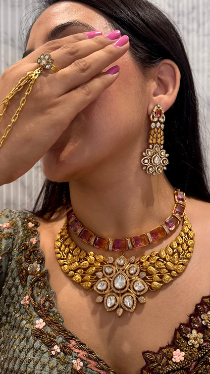 Miraya Gold Necklace Set