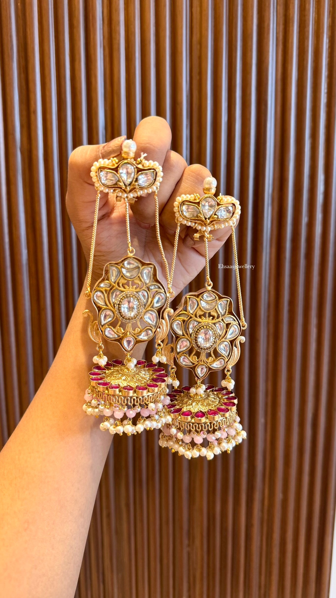 Pavni Jhumkis