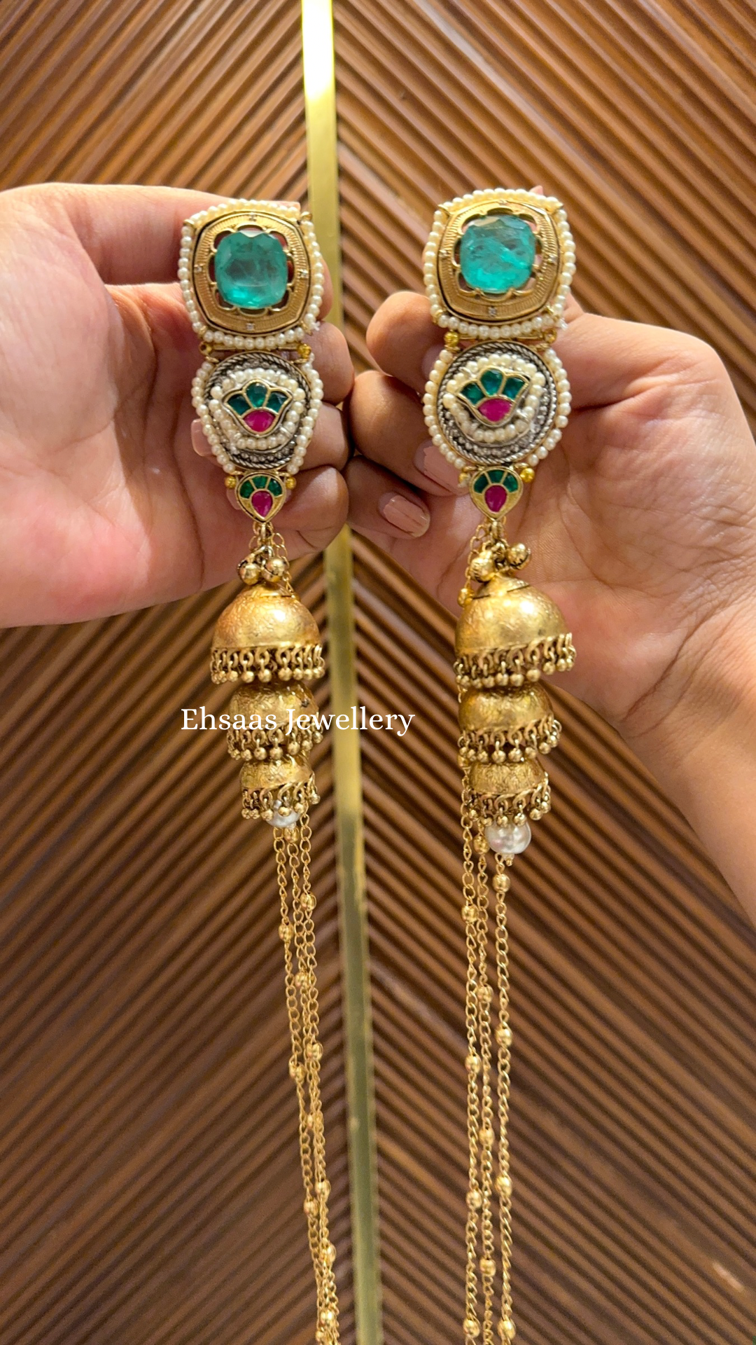 Leheriya Earrings with Necklace 1.0