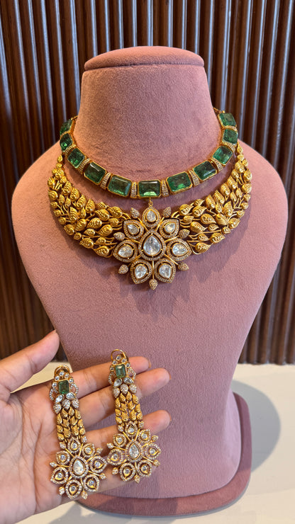 Miraya Gold Necklace Set