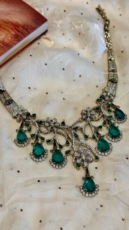 Aasma Diamond Necklace Set