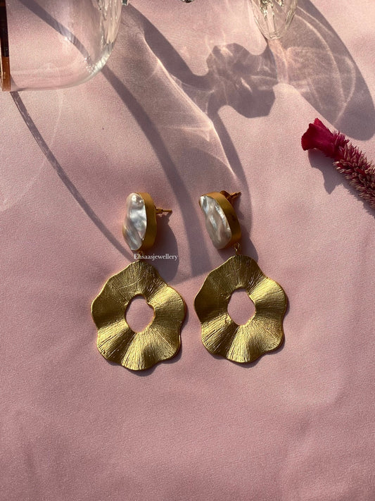 Mirage Mother of Pearl Earrings