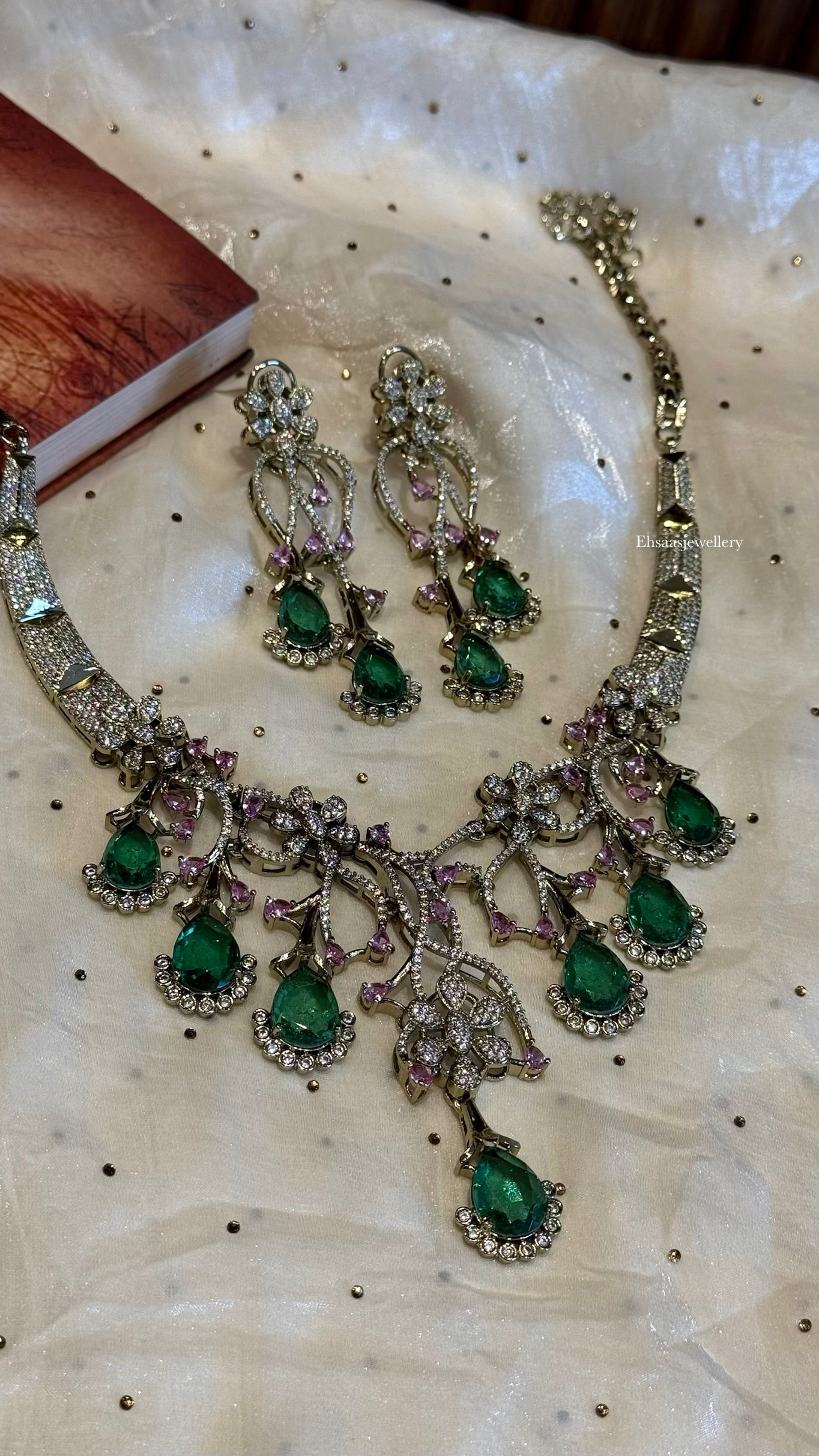 Aasma Diamond Necklace Set