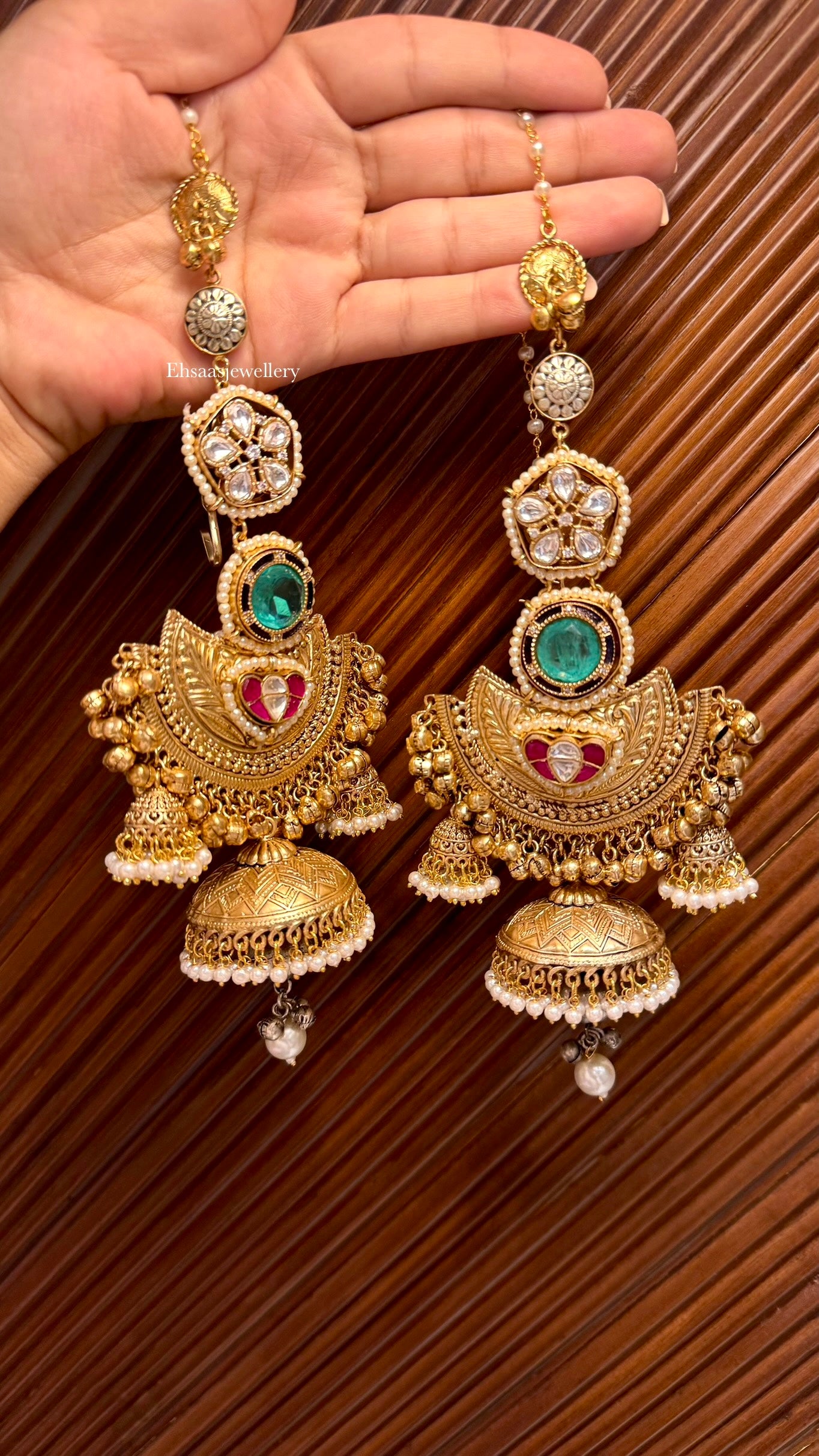 Suhana Jhumkis With Kaanchain