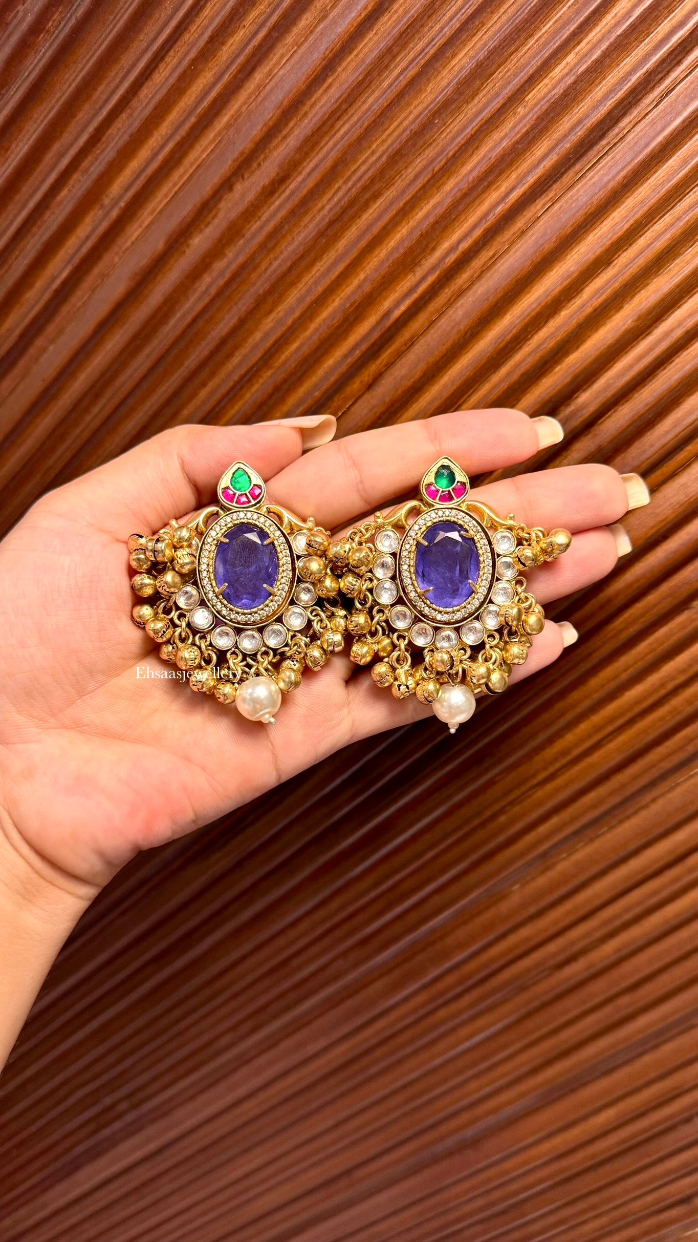 Enakshi Studs