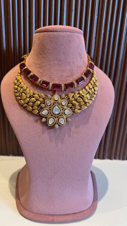 Miraya Gold Necklace Set