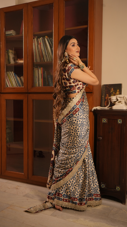 Devangana Jhumkis With Kaanchain