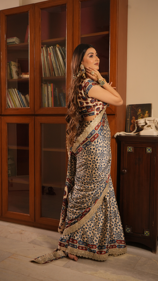 Devangana Jhumkis With Kaanchain