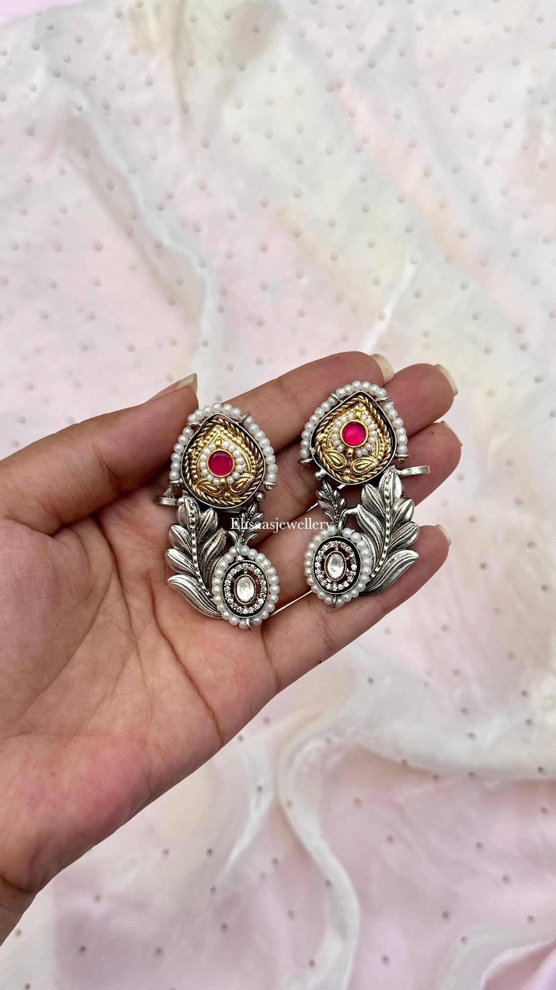 Zeenat Kaanphool Earrings