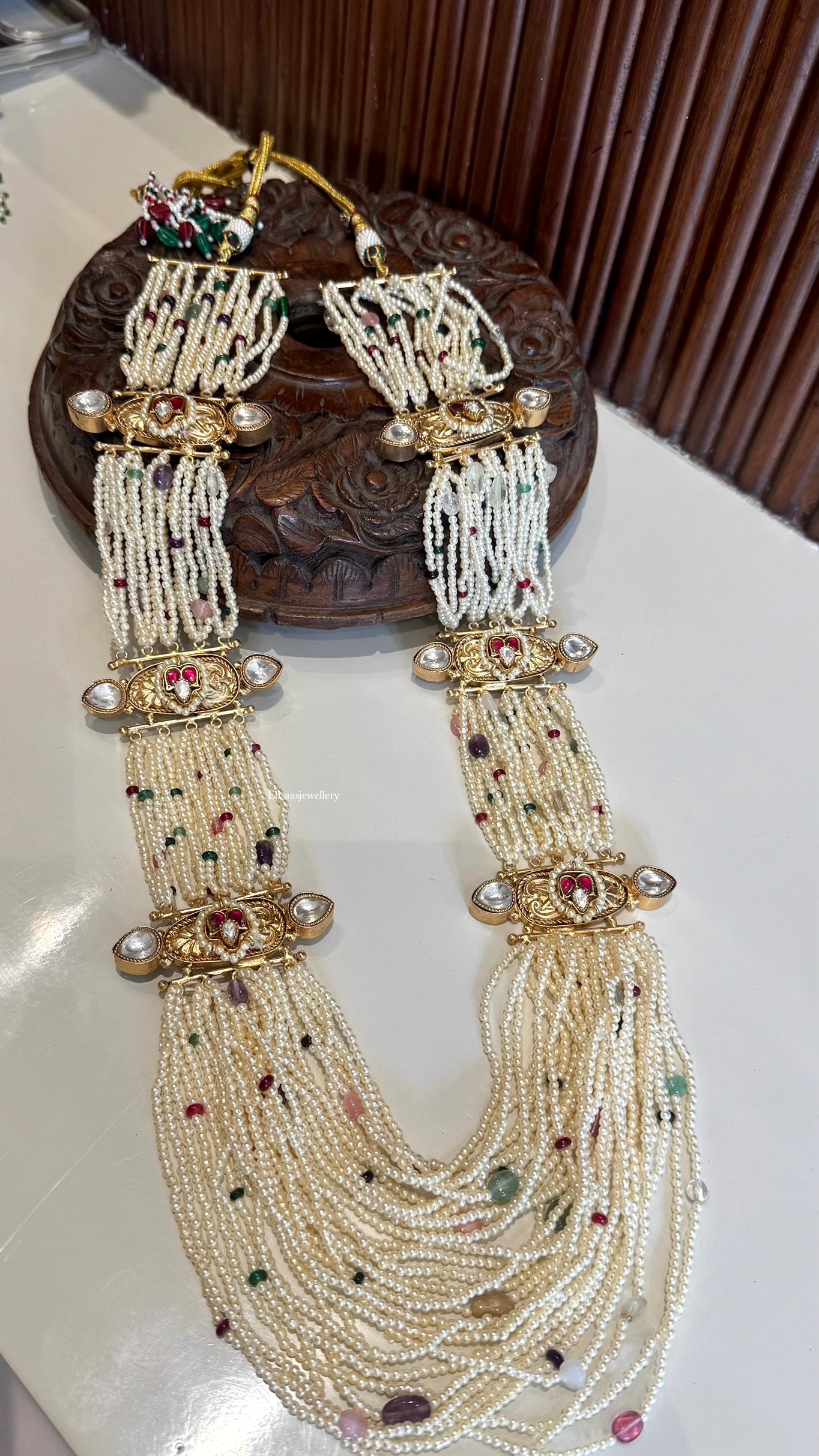 Sharvari Pearl Necklace With Earrings