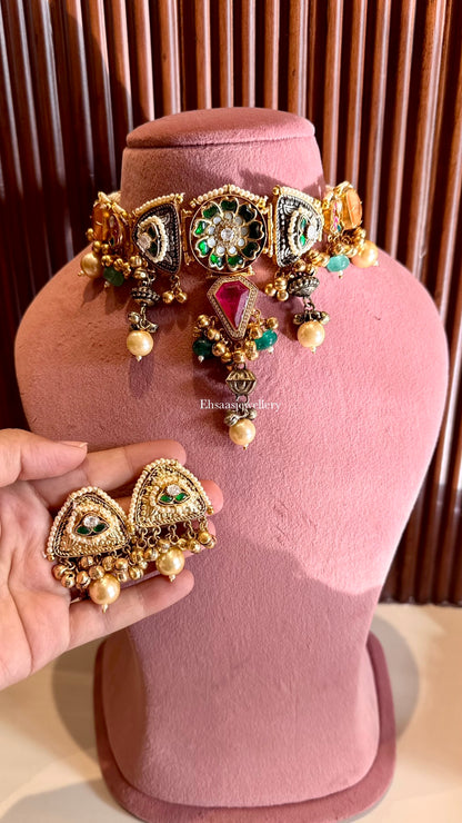 Trishira Choker With Earrings