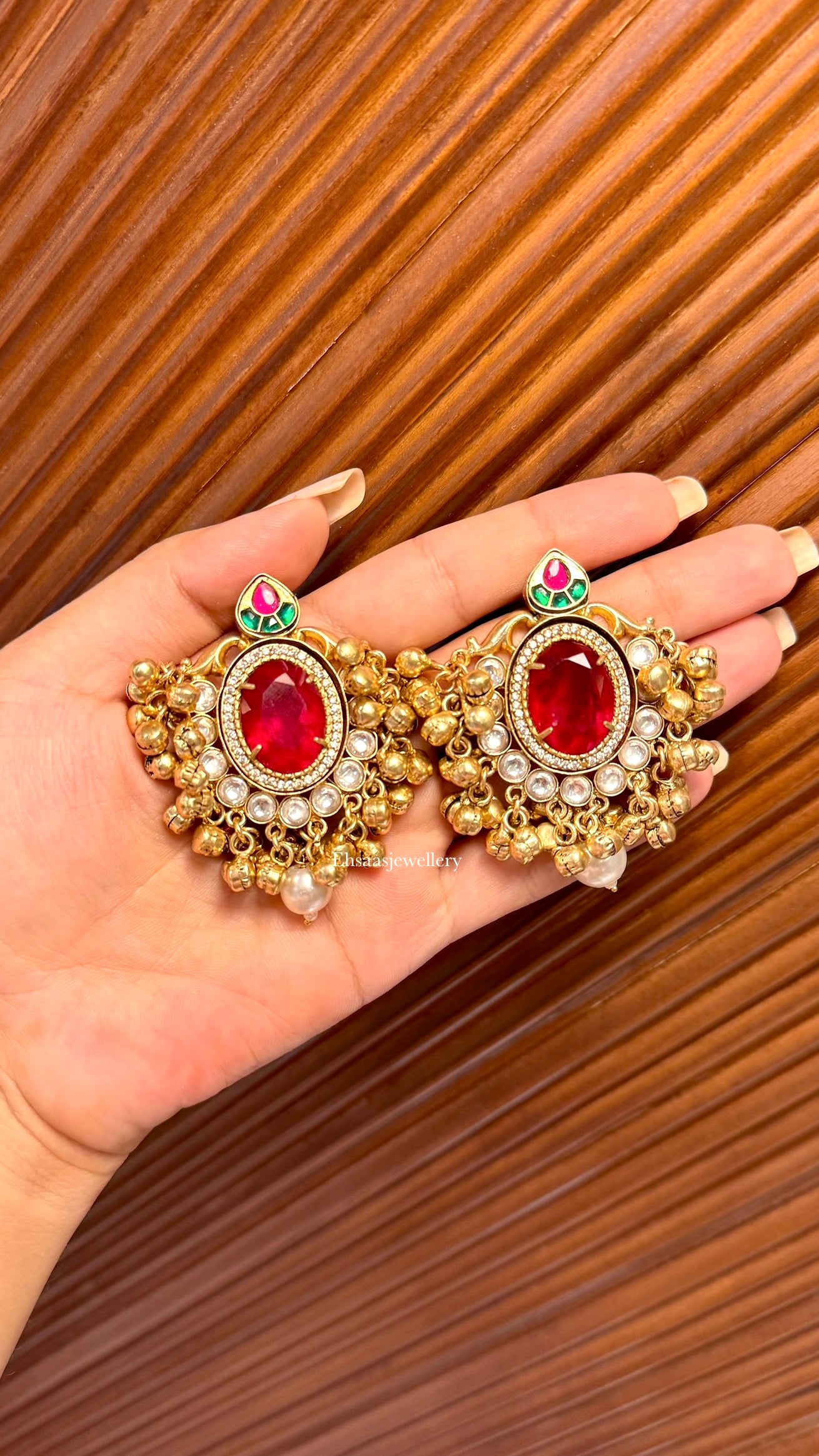 Enakshi Studs