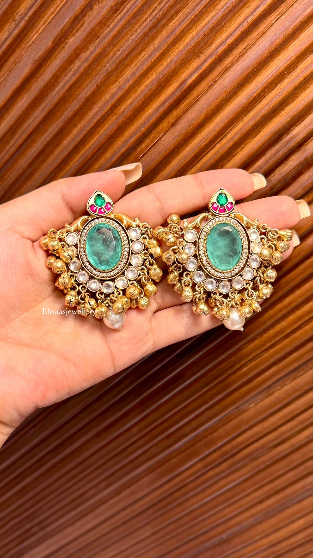 Enakshi Studs