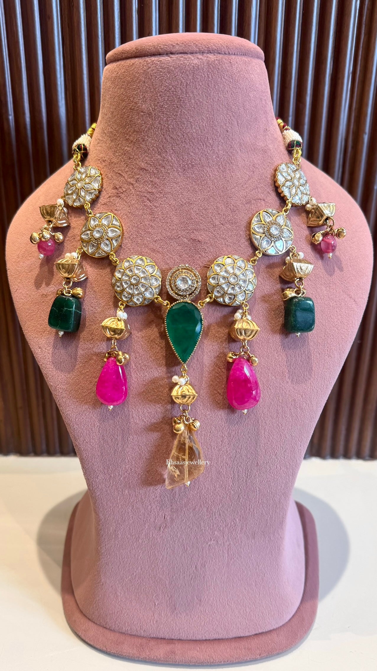Eshmita Necklace Set