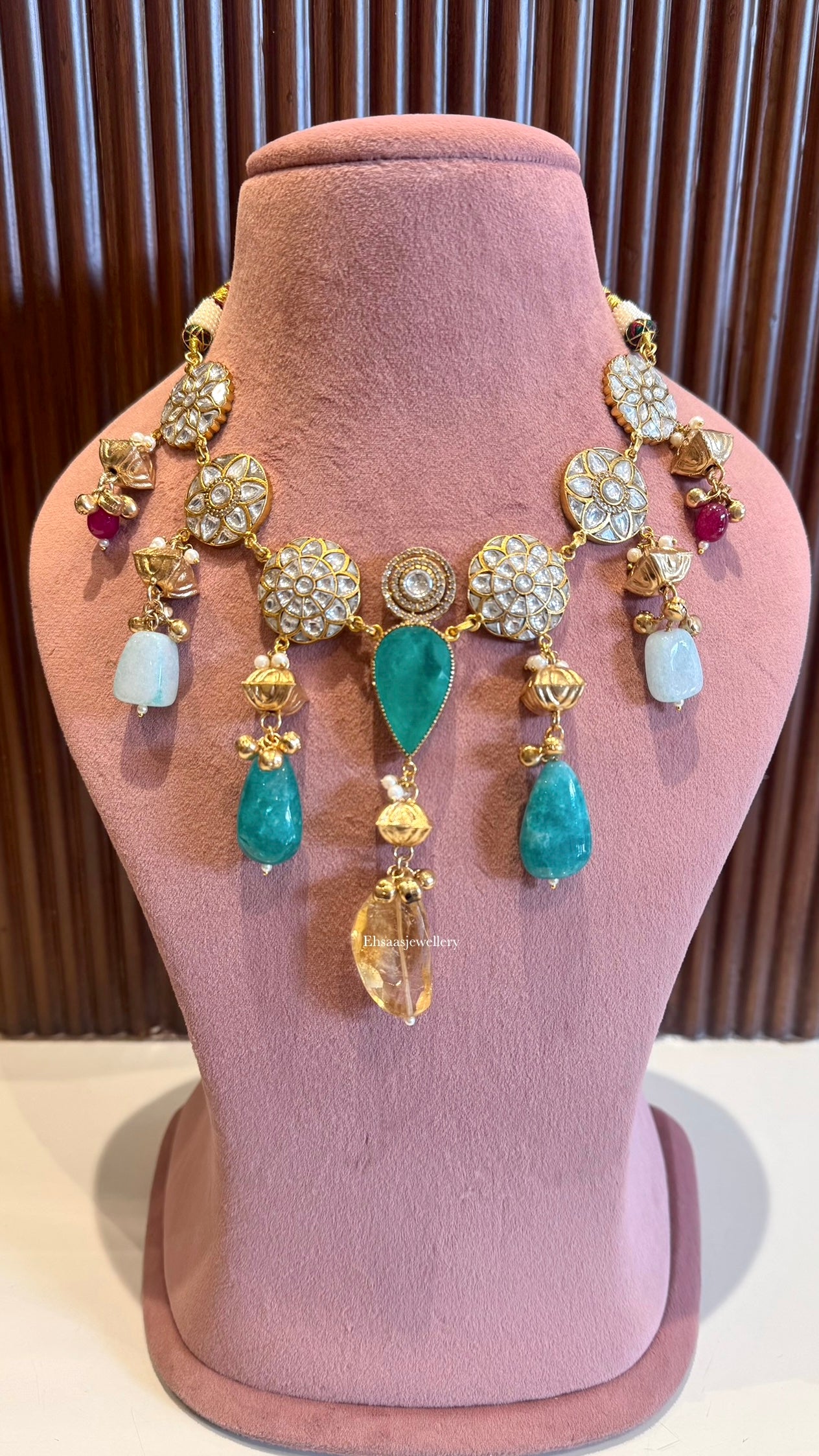 Eshmita Necklace Set