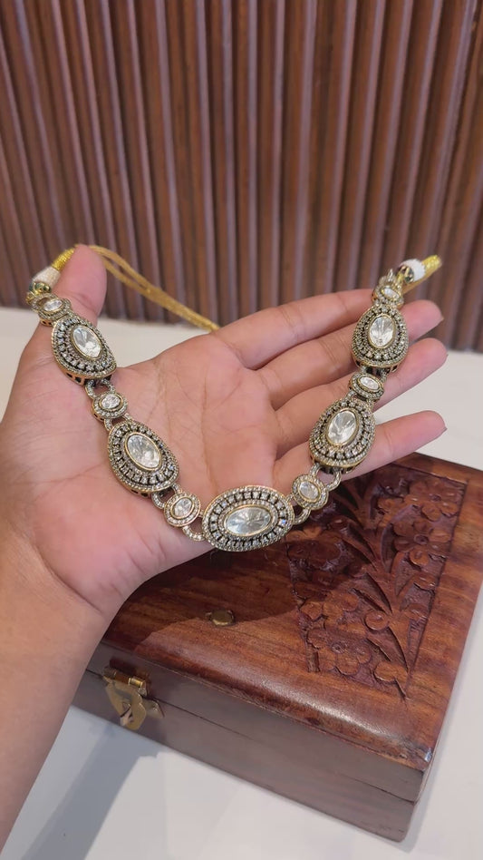 Nayara Necklace Set