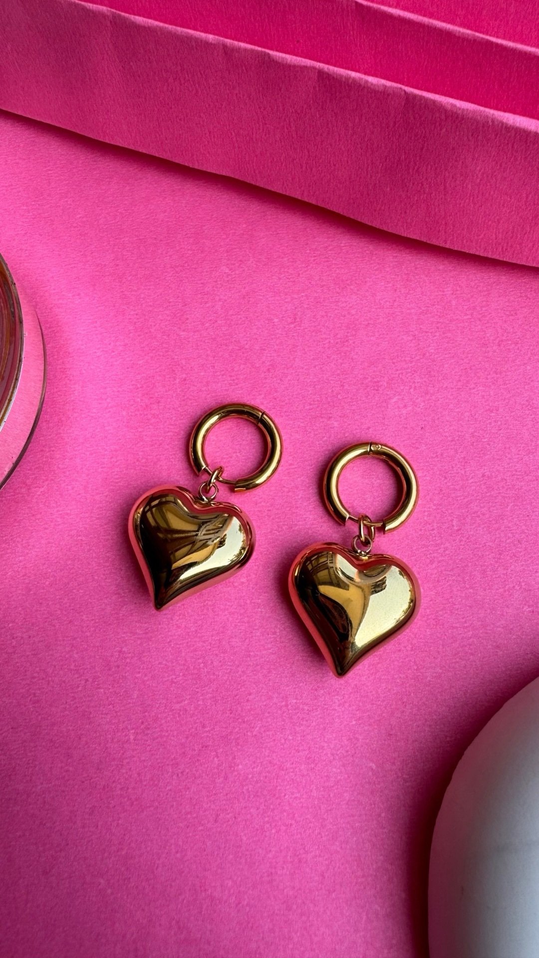 Lea Heart Drop Earrings