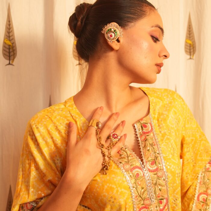 Taamara Kaanphool Studs
